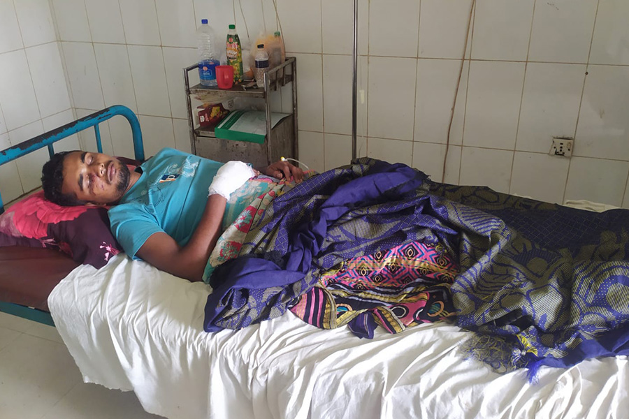 মধুপুরে শ্রমিক দল নেতার  উপর সন্ত্রাসী হামলা