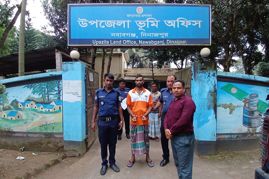 নবাবগঞ্জে মাদক সেবনের দায়ে যুবককে ৬ মাসের কারাদণ্ড