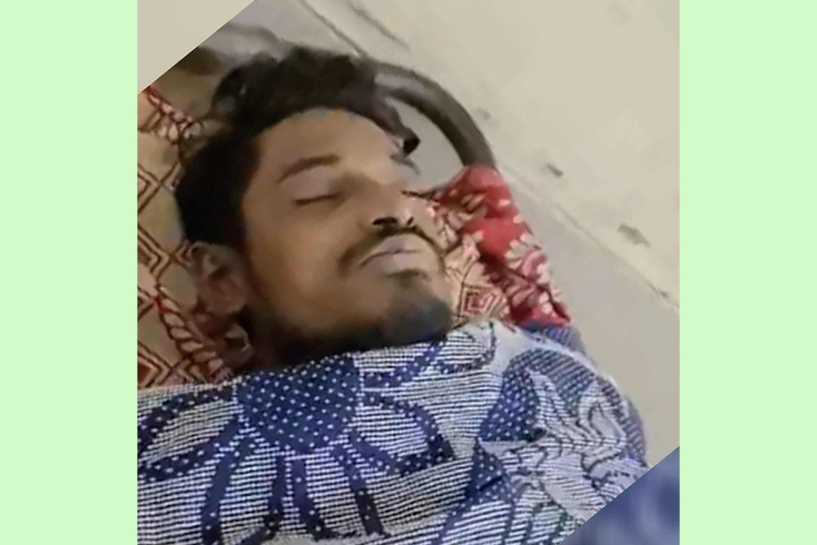 নড়াইলে ষাঁড়ের লড়াই -১ জনের মৃত্যু
