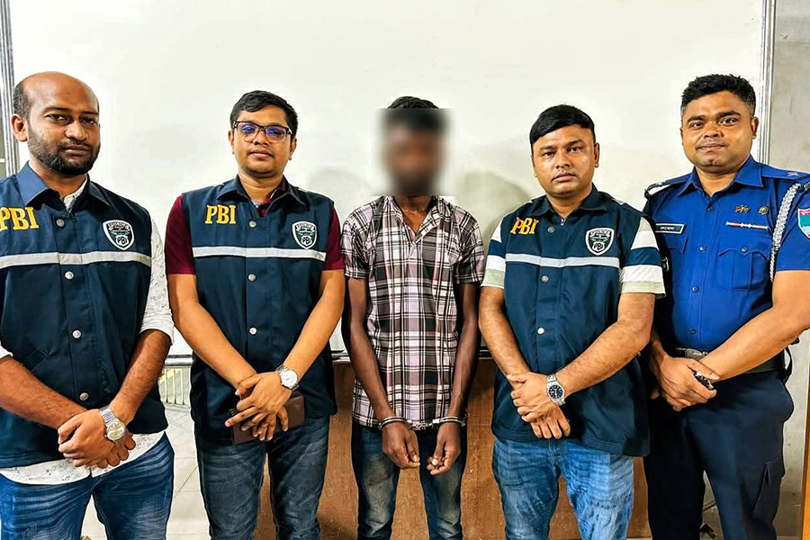 লোহাগড়া ভ্যানচালক সুমন মোল্লা হত্যা মামলার রহস্য উন্মোচন