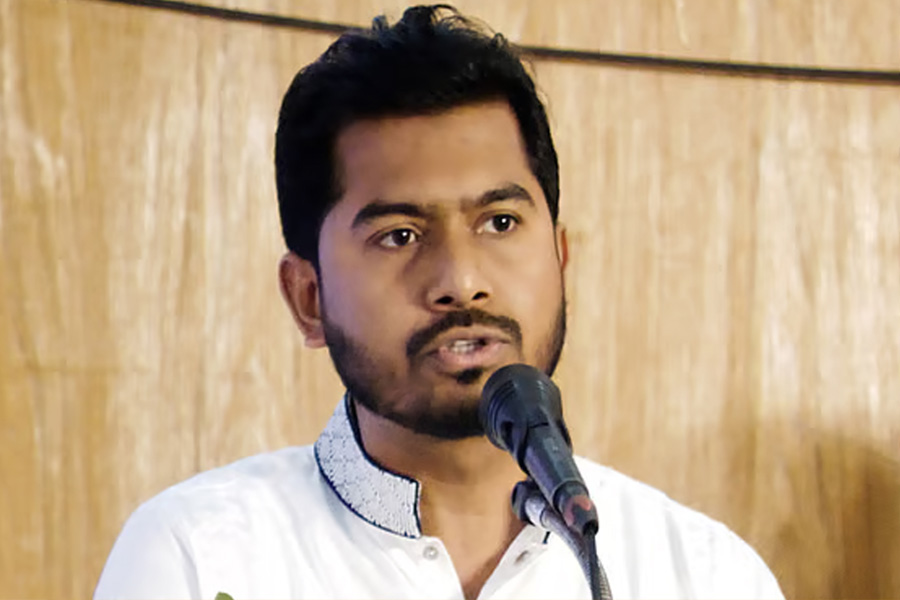 সমুদ্রপথে বিদেশযাত্রা বন্ধ করতেই হবে : প্রতিমন্ত্রী নুর