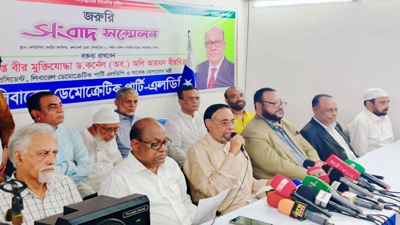 হাসিনা প্রতিনিয়ত ষড়যন্ত্র অব্যাহত রেখেছে : কর্নেল অলি