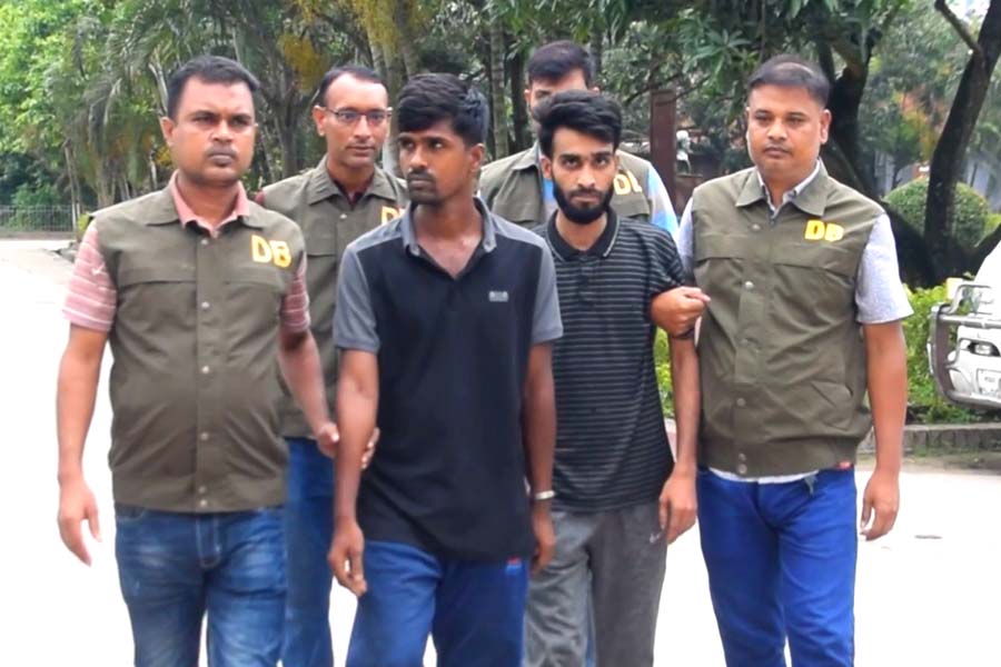 সন্তানের সামনে বাবাকে গুলি করে হত্যায় মামলা, গ্রেপ্তার ৩