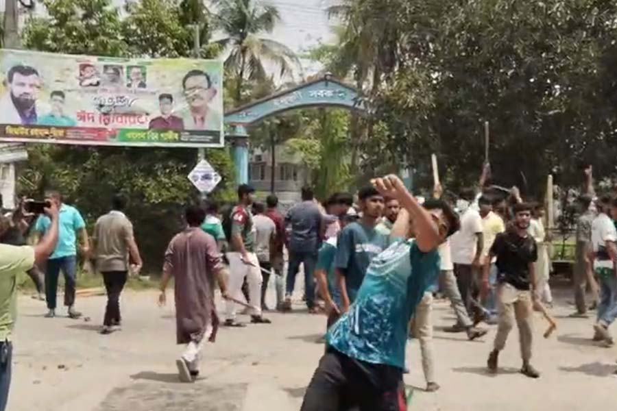 ঈশ্বরদী সরকারী কলেজে সংঘর্ষের ঘটনায় ছাত্রদলের মামলা