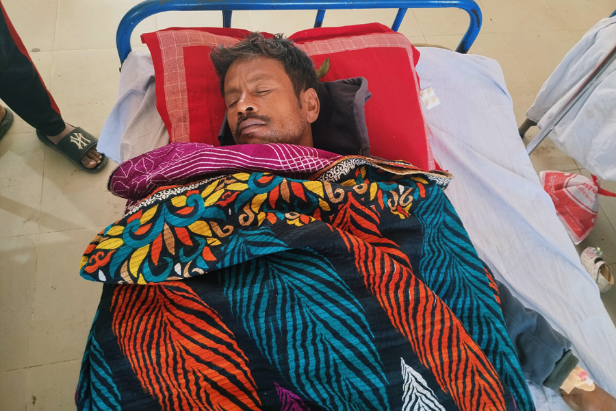 পাংশায় জমি সংক্রান্ত বিরোধে মারপিট