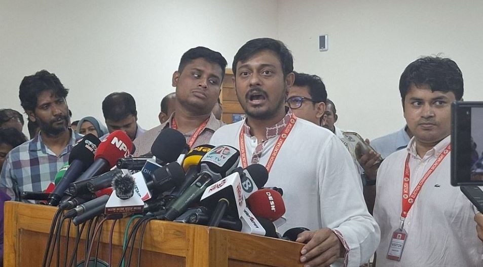 এই কমিশনের অধীনে কীভাবে ভোটে যাব, প্রশ্ন পাটোয়ারীর