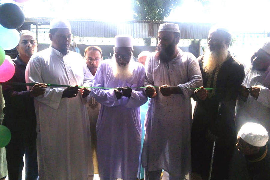 রাজারহাটে রেজিয়া বেগম ক্বওমী মাদরাসার ভবন উদ্বোধন