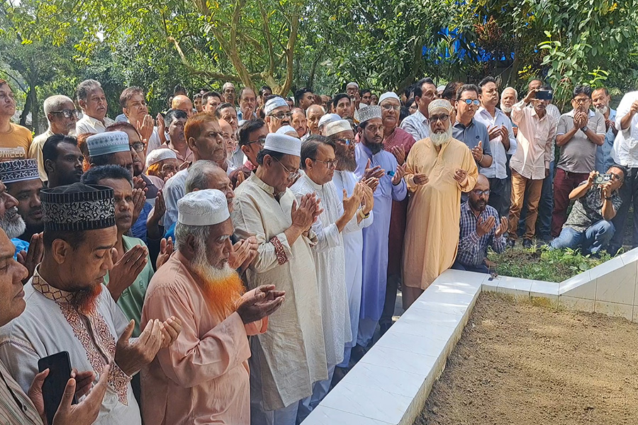 রাজবাড়ী-১ আসনে নির্বাচনী প্রচার শুরু করলেন খৈয়ম