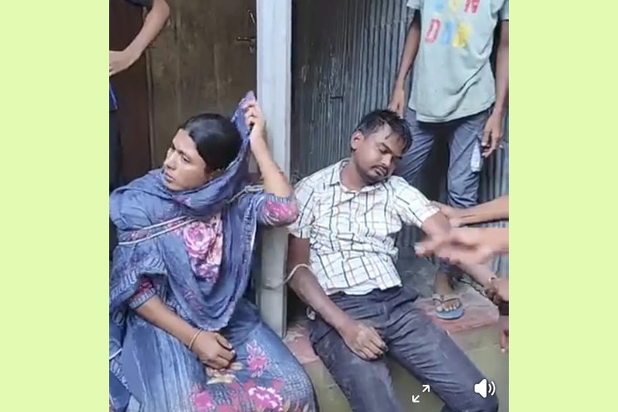 রাজবাড়ীতে পরকীয়ার অভিযোগে গৃহবধূ ও গৃহশিক্ষককে নির্যাতন