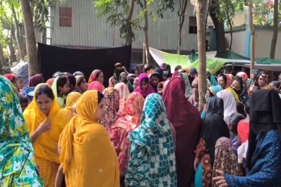 বন্ধুর মোটরসাইকেলে ঘুরতে গিয়ে তরুণীর মৃত্যু