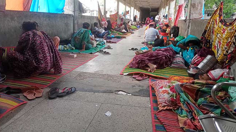 রাজশাহীতে ঘরে ঘরে সর্দি-জ্বর