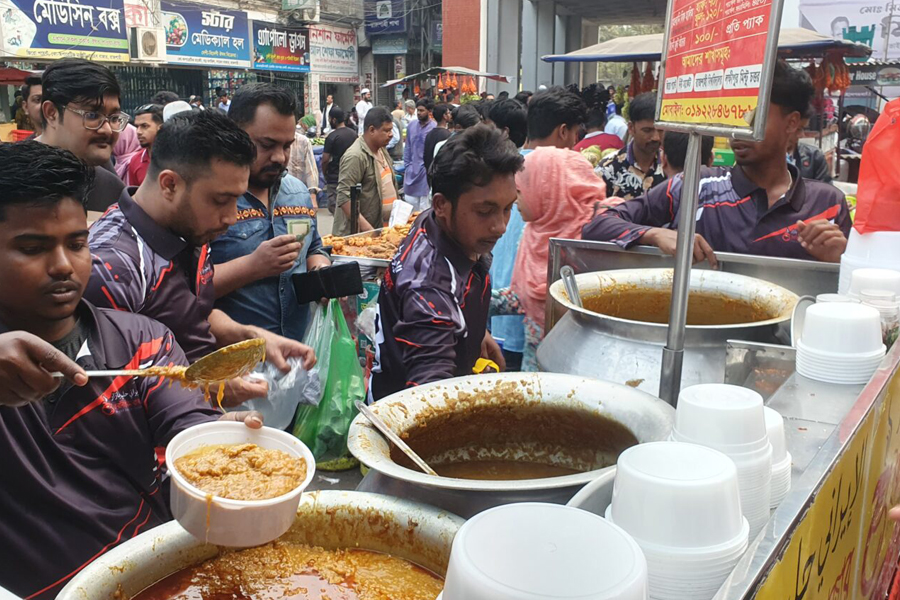 রাজশাহীতে ইফতারে বেড়েছে হালিমের কদর