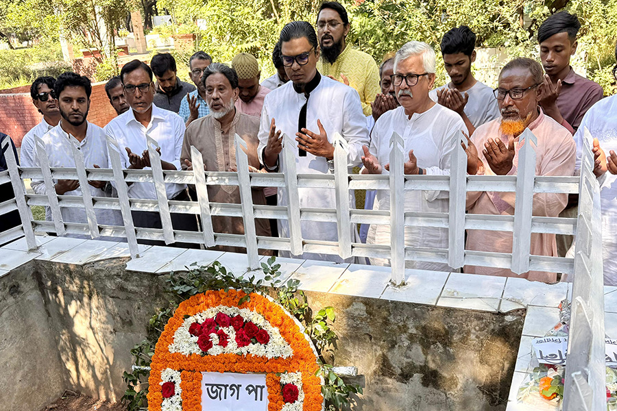 শেখ মুজিব দেশকে ভারত বানিয়েছিল: রাশেদ প্রধান