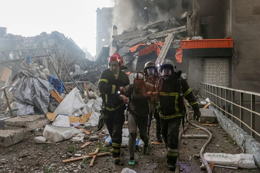 ইউক্রেনে বছরের সবচেয়ে ‘বড়’ ড্রোন হামলা রাশিয়ার, নিহত ১৮