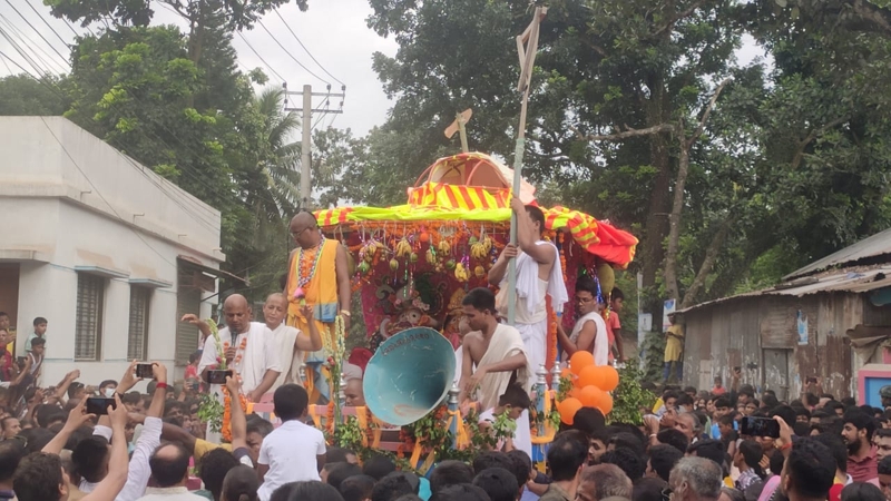 কুড়িগ্রামে রথযাত্রা উদযাপন, নিরাপত্তায় সেনাবাহিনী