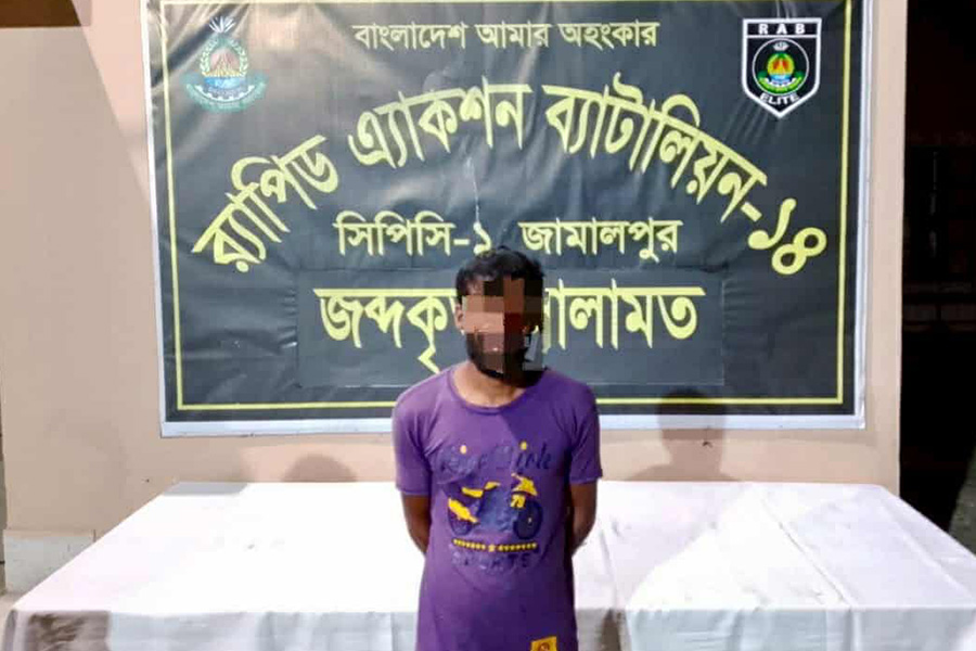 নালিতাবাড়ীতে র‌্যাবের অভিযানে বিদেশী মদসহ গ্রেপ্তার ১