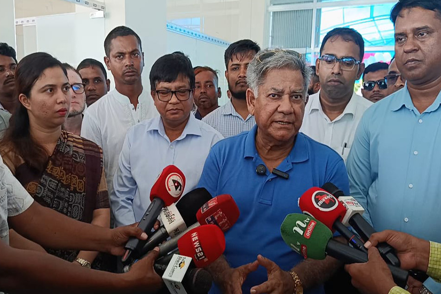 ফেব্রুয়ারিতে নির্বাচন আয়োজনের পূর্ণ দায়িত্ব ইসির হাতে : সাখাওয়াত