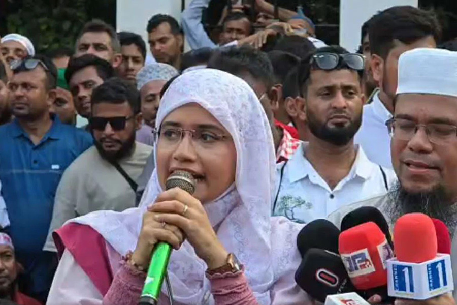 সরকার দেশের বিরুদ্ধে দাঁড়িয়েছে: সামান্তা