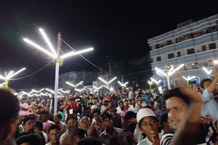 মাদারীপুর-১(শিবচরে) মনোনয়ন স্থগিত,আদেশ প্রত্যাহারের দাবিতে র‍্যালী
