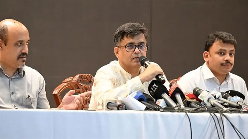 দেশের বাইরে আ.লীগ কী করছে, অবশ্যই তা মনিটরিং করছি : প্রেস সচিব