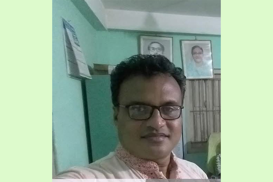 দুর্নীতি, অনিয়ম ও স্বেচ্ছাচারিতার অভিযোগ চেয়ারম্যানের বিরুদ্ধে