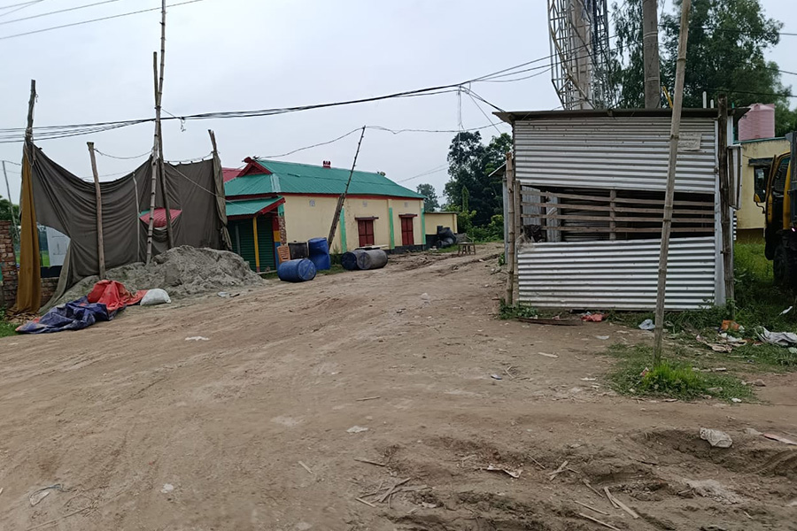 সিরাজগঞ্জে চোরাই পণ্যের জমজমাট ব্যবসা
