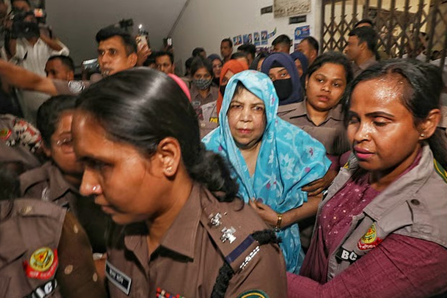 রিমান্ড আবেদন নামঞ্জুর, কারাগারে শিরীন শারমিন