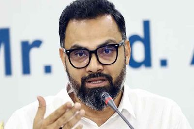 বেকার যুবকদের আত্মকর্মসংস্থানে কর্মসূচি চালু রয়েছে