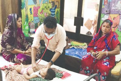 নিউমোনিয়ায় বছরে মারা যায় ২৪ হাজার শিশু