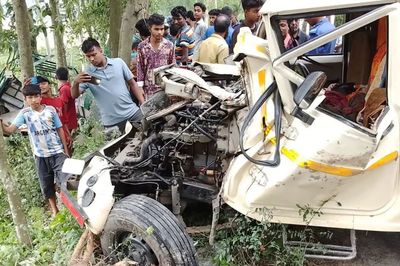গাইবান্ধায় পিকআপ-অটোরিকশা সংঘর্ষে নিহত ২