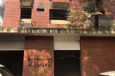 শেখ হাসিনার পরিত্যক্ত বাসভবনে যুবকের ঝুলন্ত মরদেহ