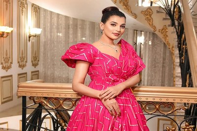 রাজনীতিতে পা রাখছেন নায়িকা বর্ষা