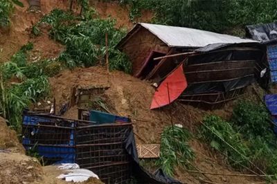 কক্সবাজারের রোহিঙ্গা ক্যাম্পে পাহাড়ধস। ছবি: ভিওডি বাংলা