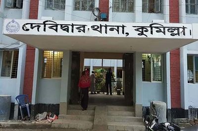 জমি বিক্রির টাকার ভাগ না পেয়ে বাবাকে পিটিয়ে হত্যা