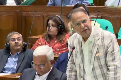 চাহিদা অনুযায়ী বর্তমানে বিদ্যুতের ঘাটতি নেই: মন্ত্রী