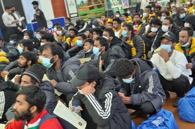 লিবিয়া থেকে দেশে ফিরলেন ১৭৪ বাংলাদেশি