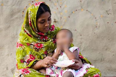 মায়ের অতিরিক্ত কাজের চাপে ক্ষতিগ্রস্ত হচ্ছে শিশুর পুষ্টি: বাকৃবি গবেষণা