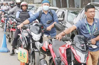 সরকারি চাকরিজীবীদের জন্য তেল পাম্পে থাকবে আলাদা লাইন