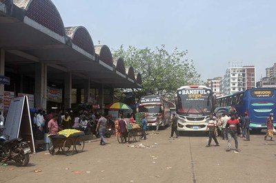 মহাখালীতে টিকিটি আছে বাস নেই, সায়েদাবাদে বাস খালি যাত্রী নেই
