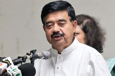 বিয়ের অতিথি ১০০ ছাড়ালে ট্যাক্স বসানোর দাবি এমপির