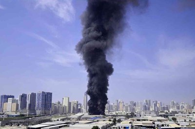 মধ্যপ্রাচ্যের সব অর্থনৈতিক কেন্দ্র গুঁড়িয়ে দেওয়ার হুমকি ইরানের