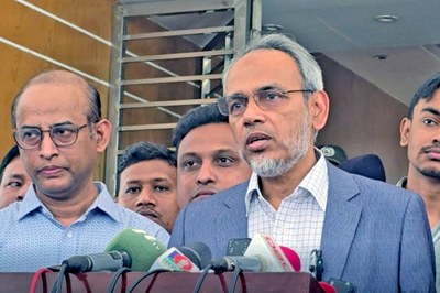 রাজশাহী মেডিকেলে হামের প্রাদুর্ভাব পরিদর্শন, দ্রুত ভ্যাকসিন সরবরাহের তাগিদ