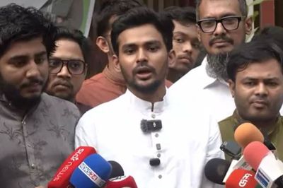 বিএনপি সরকারের ভেতরে আওয়ামী লীগের একটি পক্ষ আছে: আসিফ মাহমুদ