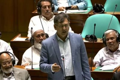 সীমান্তে অপরাধ দমনে কাঁটাতারের বেড়া নির্মাণের উদ্যোগ নেয়া হয়েছে: স্বরাষ্ট্রমন্ত্রী