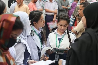 পিছিয়ে গেল এসএসসির ফল প্রকাশের সময়