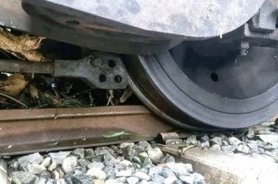 সারাদেশের সঙ্গে সিলেটের রেল যোগাযোগ বন্ধ