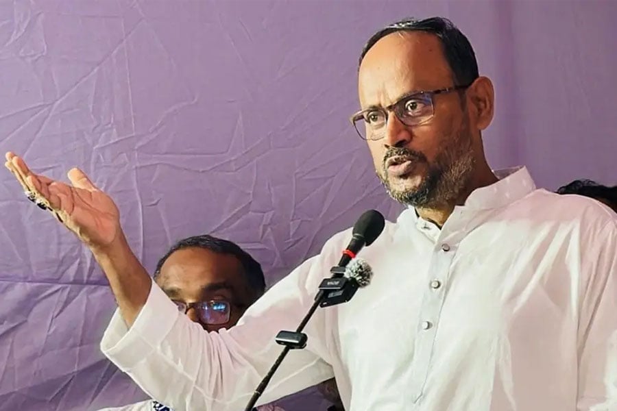 মৎস্য ও প্রাণিসম্পদ প্রতিমন্ত্রী সুলতান সালাউদ্দিন টুকু