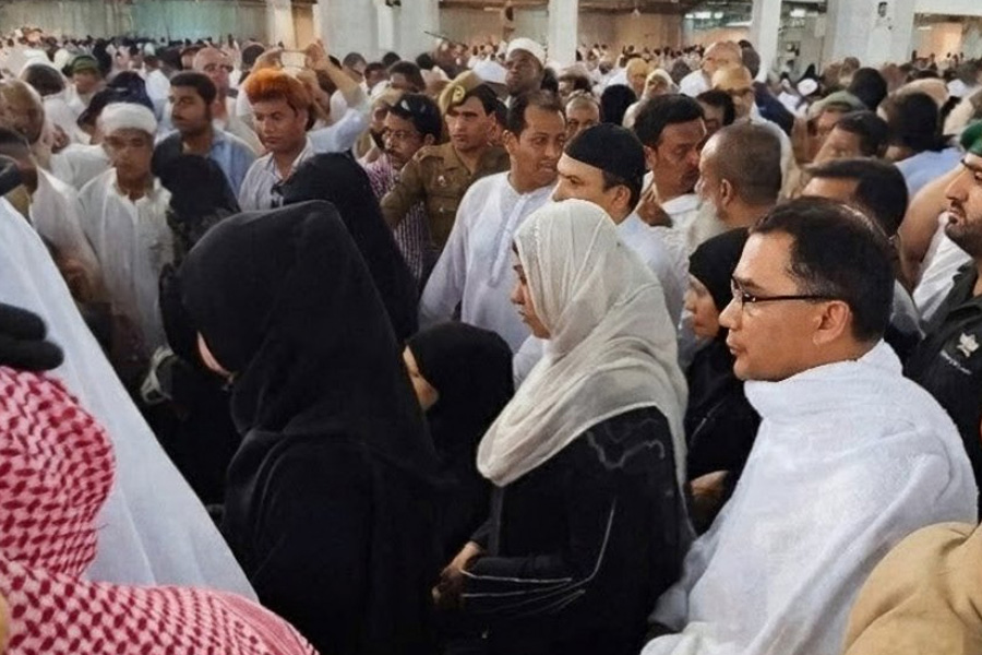 ওমরা পালনে সপরিবারে সৌদি যাচ্ছেন তারেক রহমান