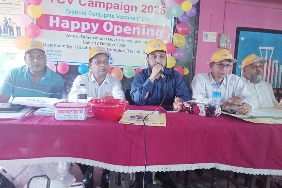 তাড়াশে টাইফয়েড টিকাদান ক্যাম্পেইনের উদ্বোধন