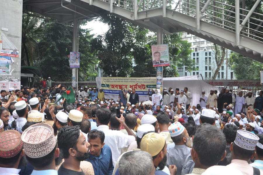 যমুনা অভিমুখে ইবতেদায়ি শিক্ষকদের লংমার্চের ঘোষণা